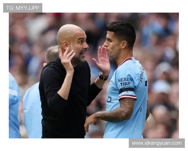 足球明星吐槽大会揭秘球场背后的趣事与心酸瞬间 足球明星吐槽大会揭秘球场背后的趣事与心酸瞬间